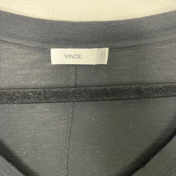 Vince Pima Cotton Essential Long Sleeve Tee V Neck in Black Sz L - Picture 4 of 10